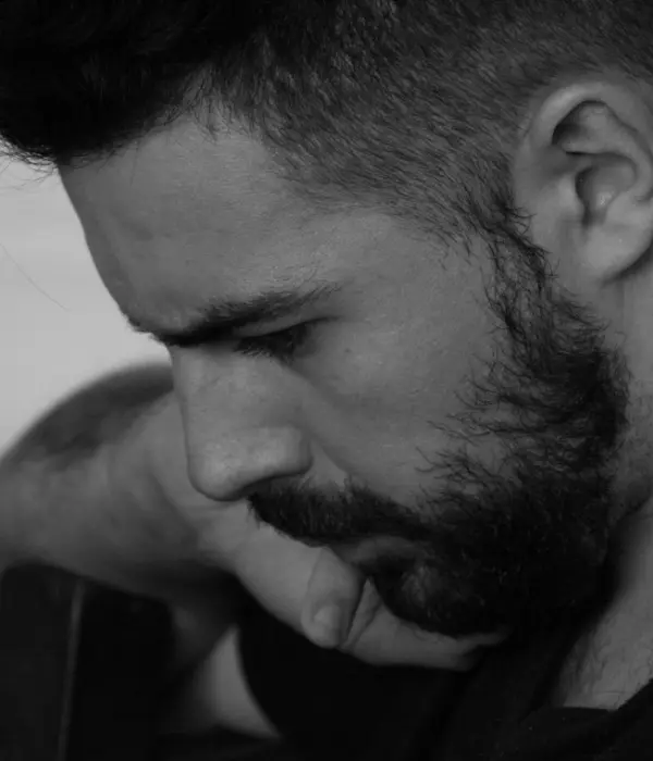 Mariano Monge, Web Manager en Ikigai Marketing Digital, en imagen en blanco y negro